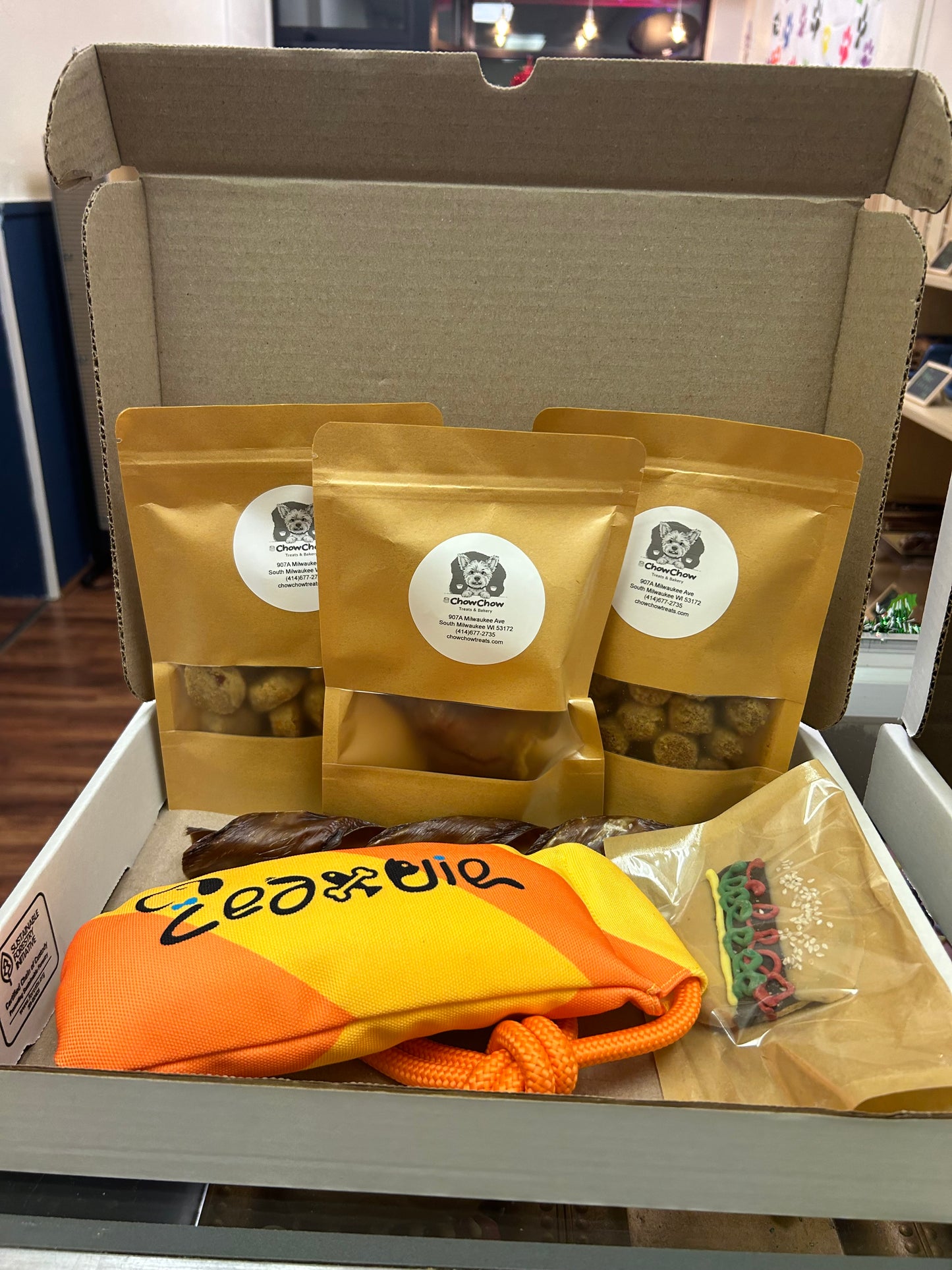 ChowChow Grab-N-Go Boxes( In-store)